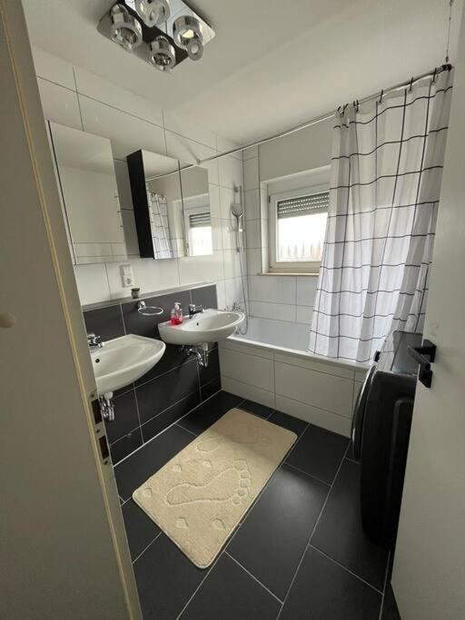 Ferienwohnung Outletcity Metzingen Μέτσινγκεν Εξωτερικό φωτογραφία