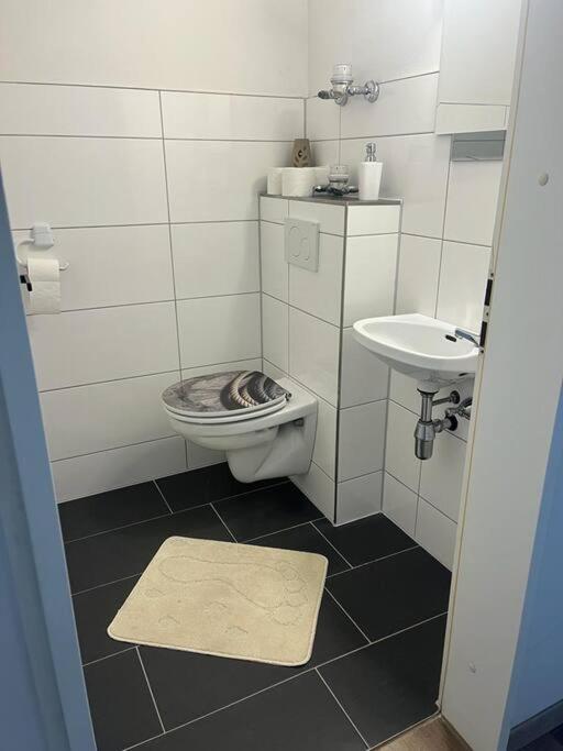 Ferienwohnung Outletcity Metzingen Μέτσινγκεν Εξωτερικό φωτογραφία